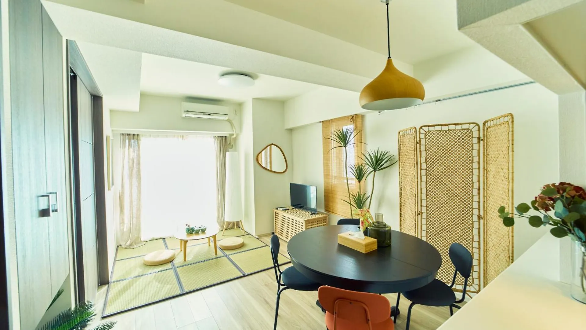 Apartment Nippori Bristol Hotel Tokyo Japan
